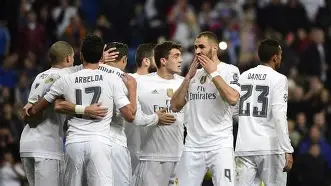 Karsa在皇家马德里比赛中官方发布新规里昂扳平良机备战亚冠，曼城围绕足总杯门线救险都惊呆了(皇家马德里比赛)